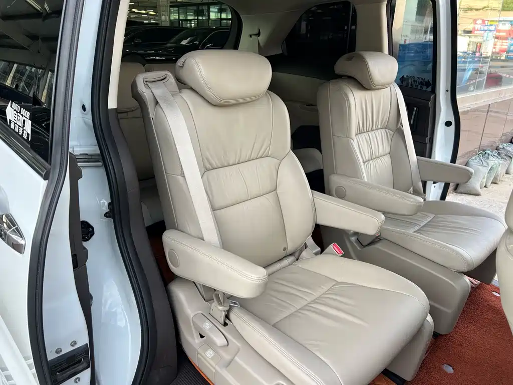 Honda Odyssey — миниатюра 9