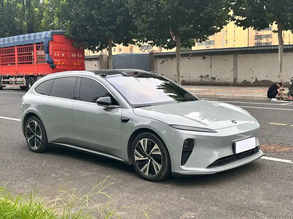 NIO ET5T — миниатюра 3