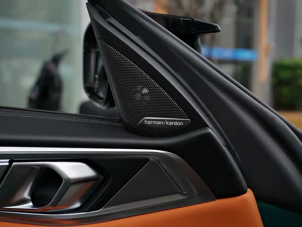 BMW M4 — миниатюра 12