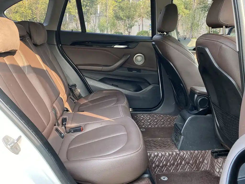BMW X1 — миниатюра 12