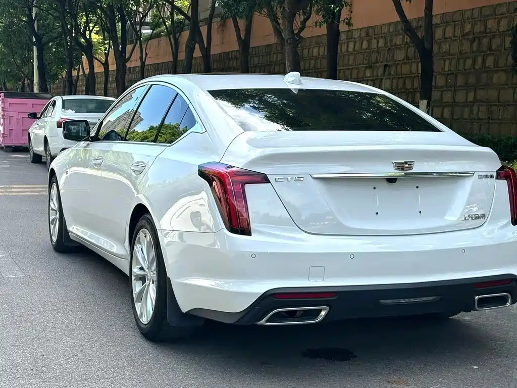 Cadillac CT5 — миниатюра 9