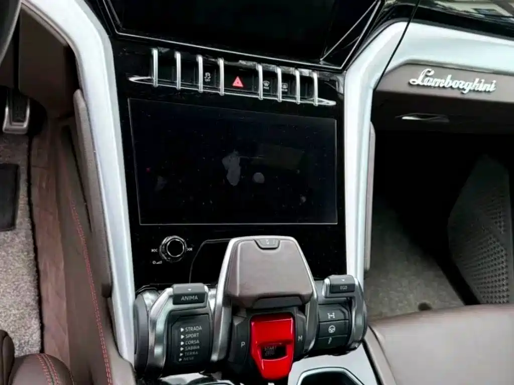 Lamborghini Urus — миниатюра 5