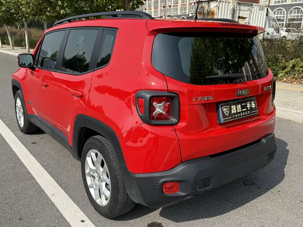 Jeep Renegade — миниатюра 8