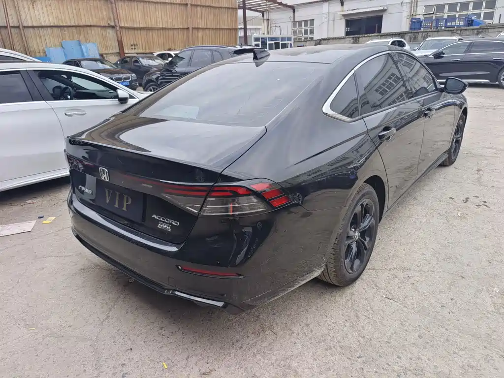 Honda Accord — миниатюра 11
