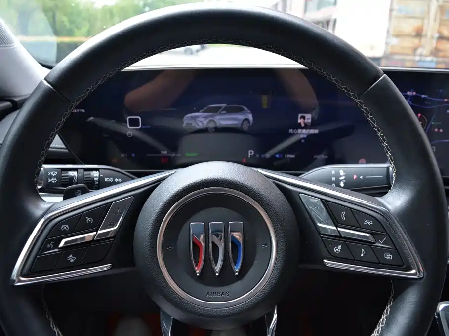 Buick E5 — миниатюра 13