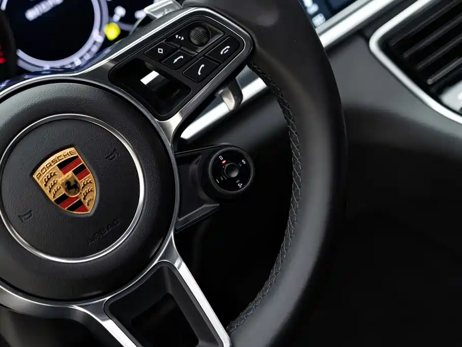 Porsche Panamera — миниатюра 18