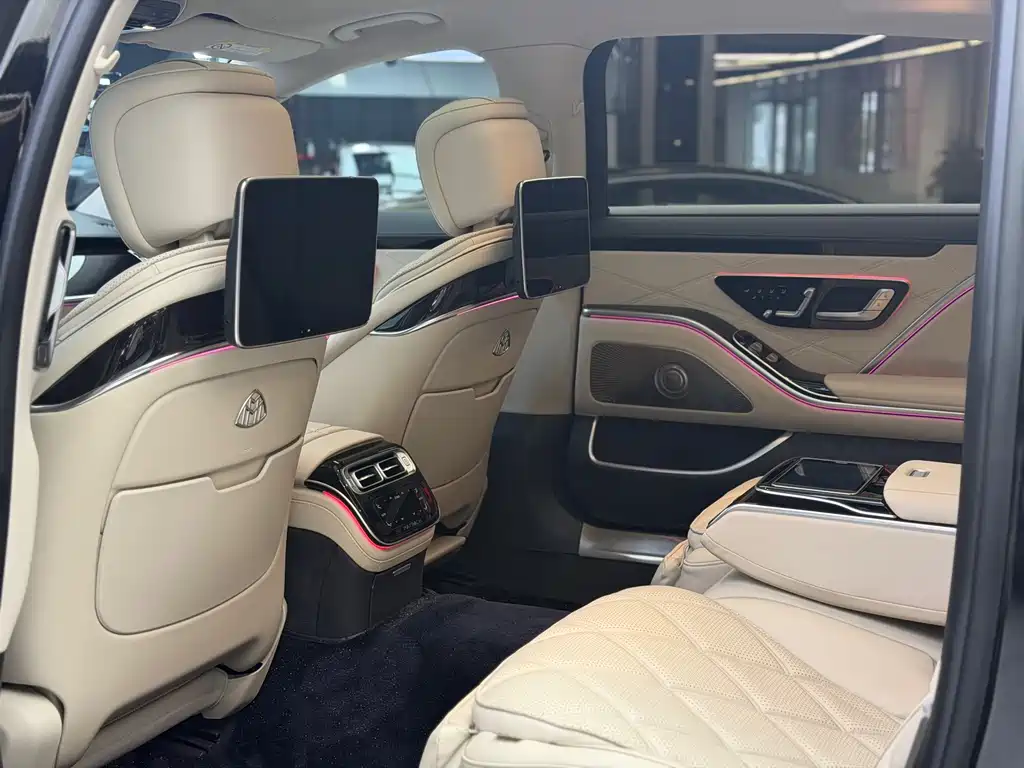 Mercedes-Benz S-Class — миниатюра 8