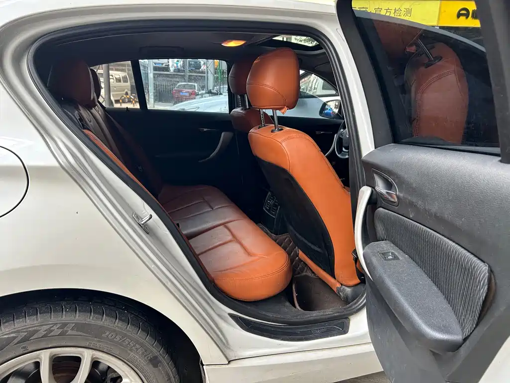 BMW 1 Series (Import) — миниатюра 9