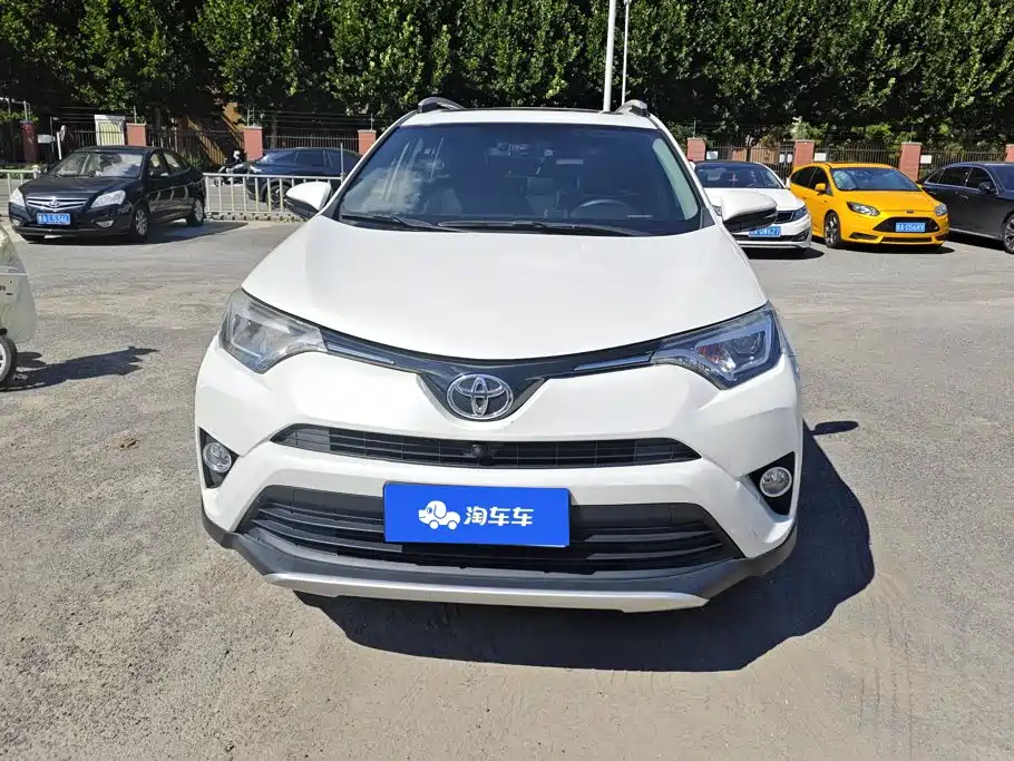 Toyota RAV4 — миниатюра 2