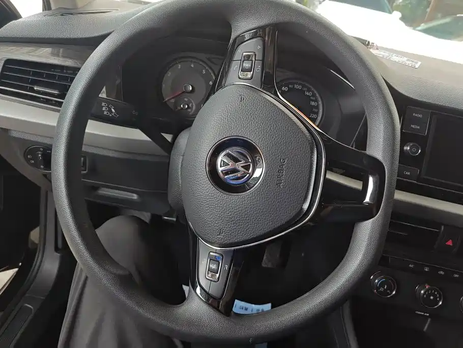 Volkswagen Lavida — миниатюра 15
