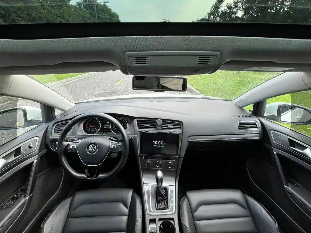 Volkswagen Golf — миниатюра 4