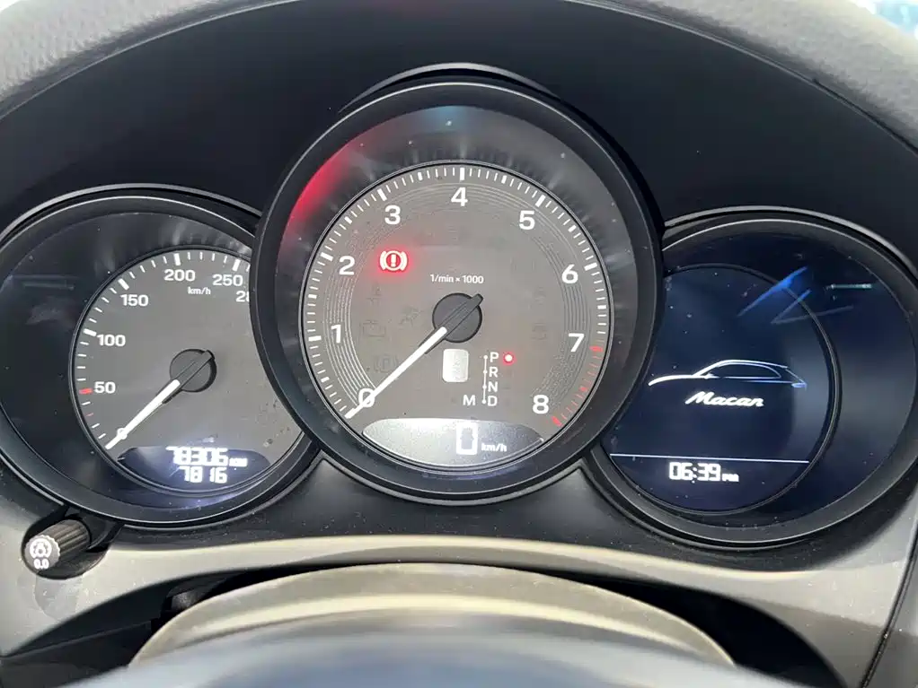 Porsche Macan — миниатюра 3