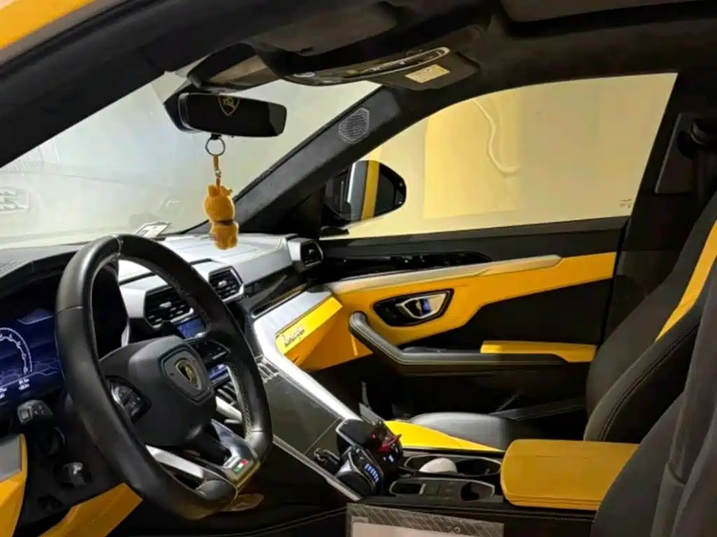 Lamborghini Urus — миниатюра 5