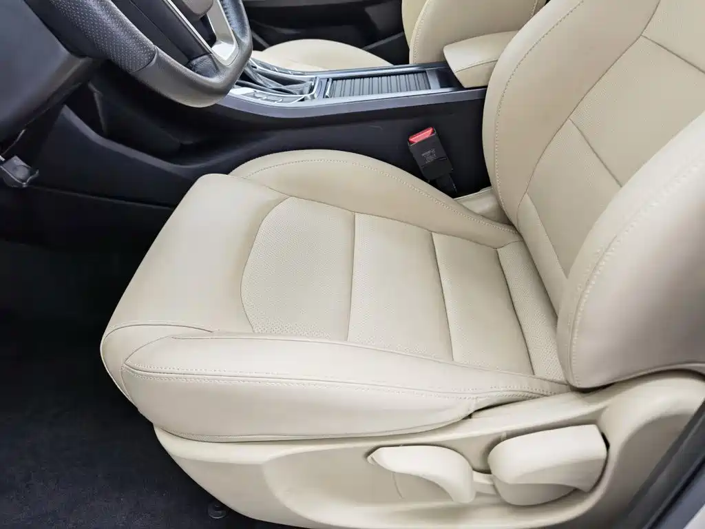 Geely Emgrand — миниатюра 20