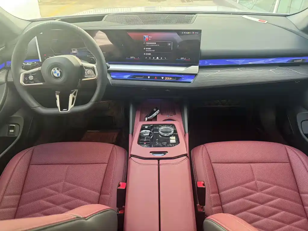 BMW 5 Series — миниатюра 8