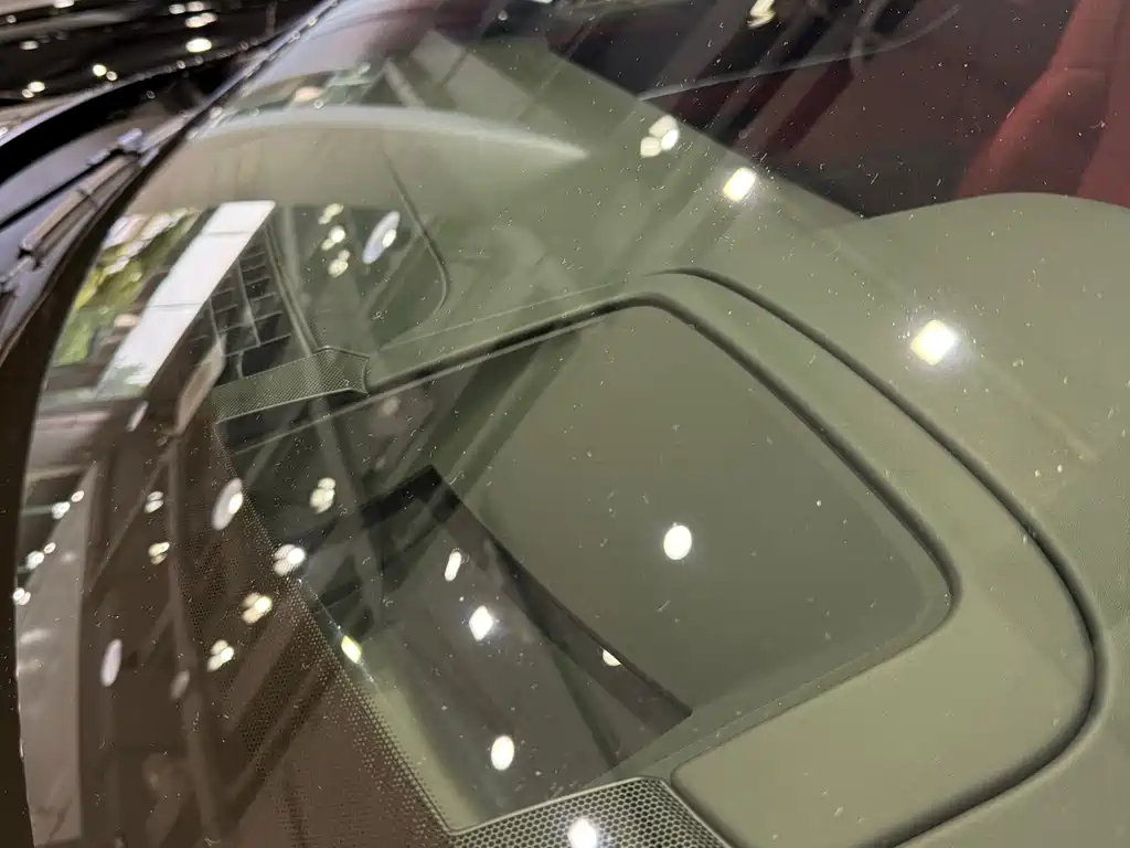 Bentley Flying Spur — миниатюра 12
