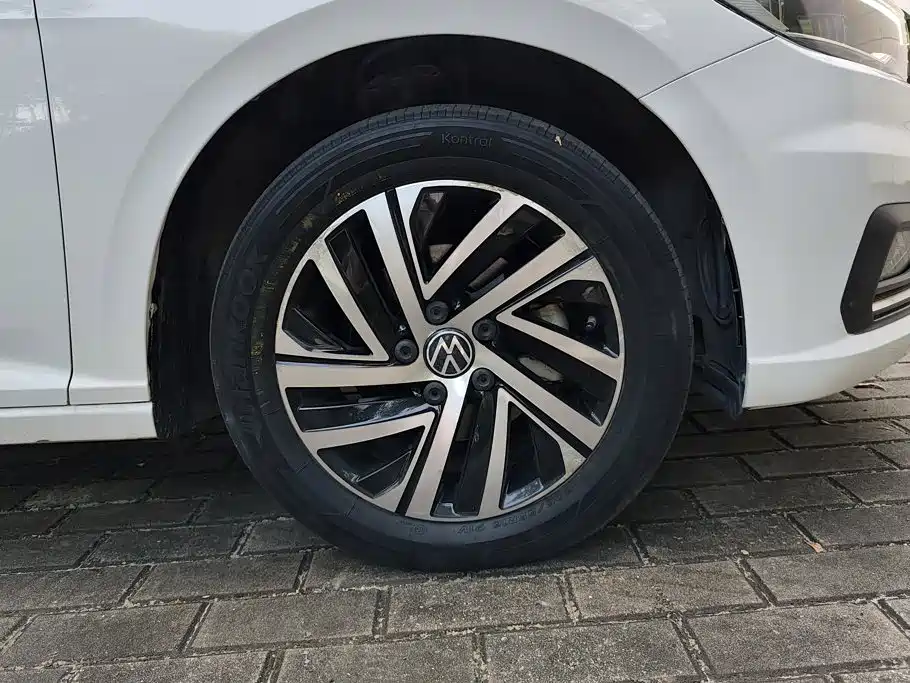 Volkswagen Lavida — миниатюра 6