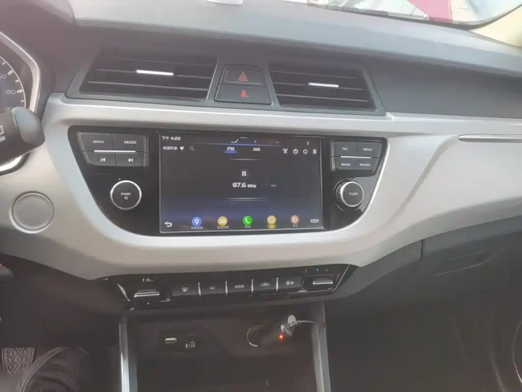 Geely Vision X3 — миниатюра 13