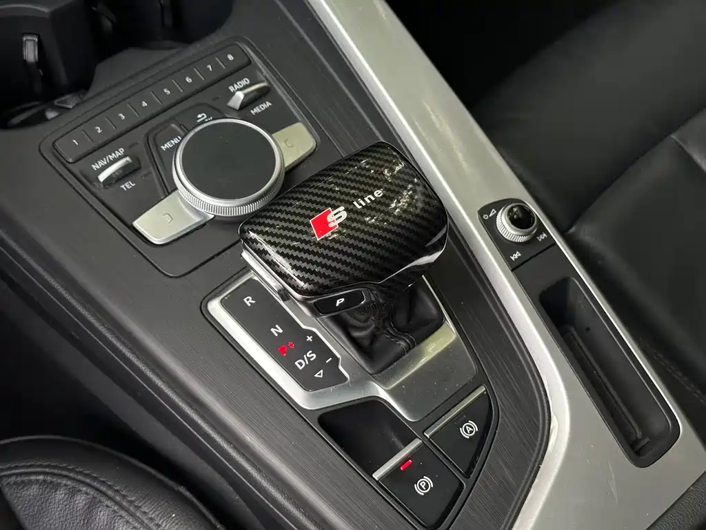 Audi A4L — миниатюра 14