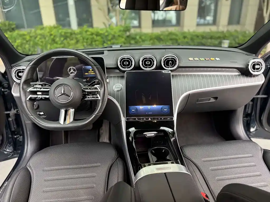 Mercedes-Benz C-Class — миниатюра 5