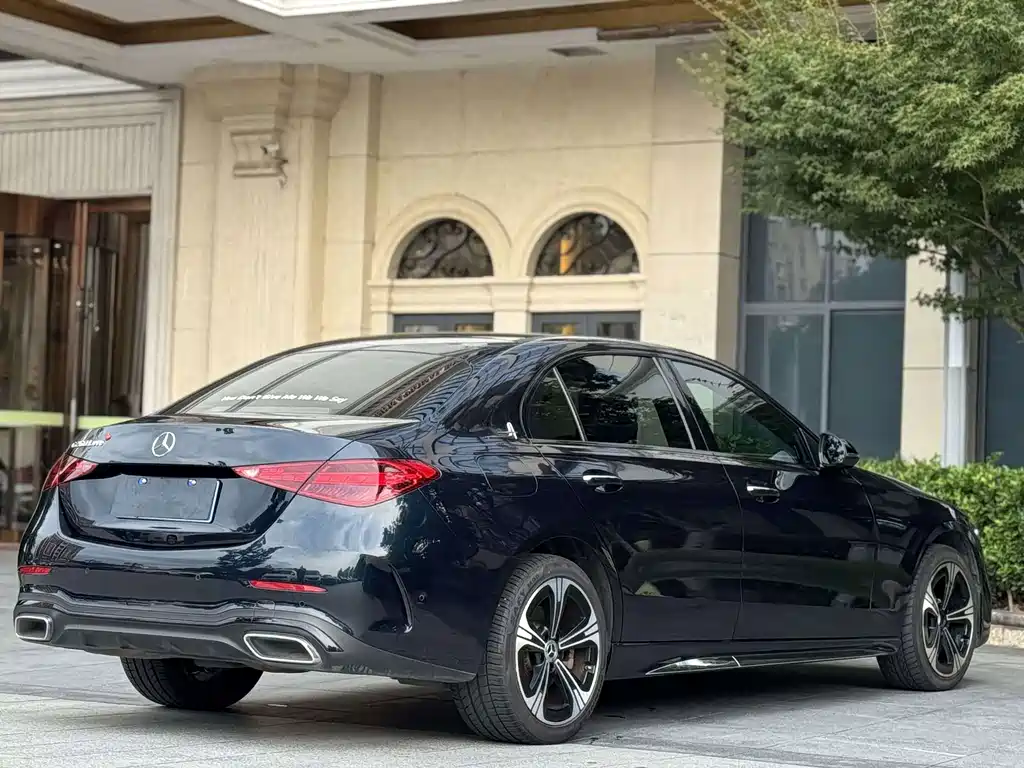 Mercedes-Benz C-Class — миниатюра 10