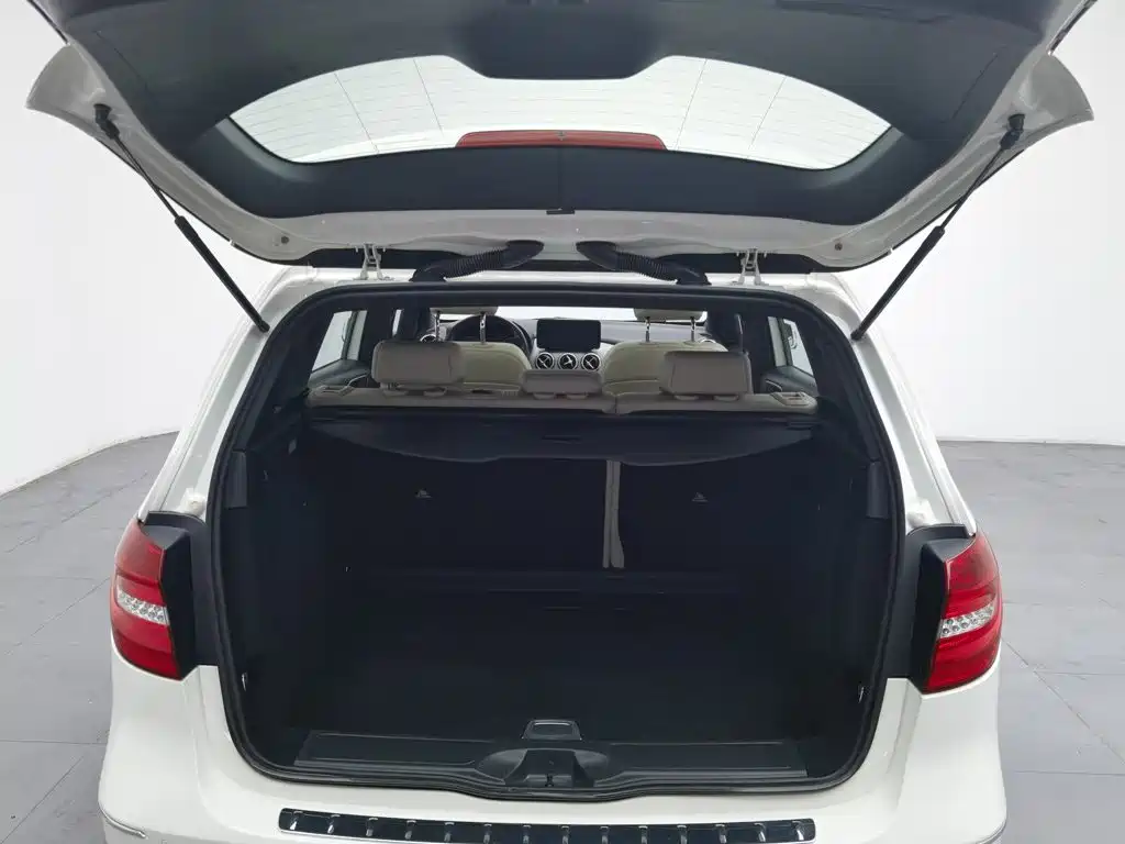 Mercedes-Benz B-Class — миниатюра 16
