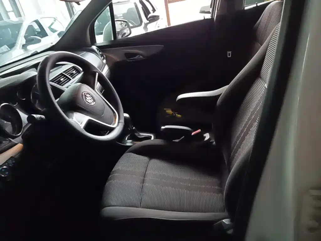 Buick Encore — миниатюра 15