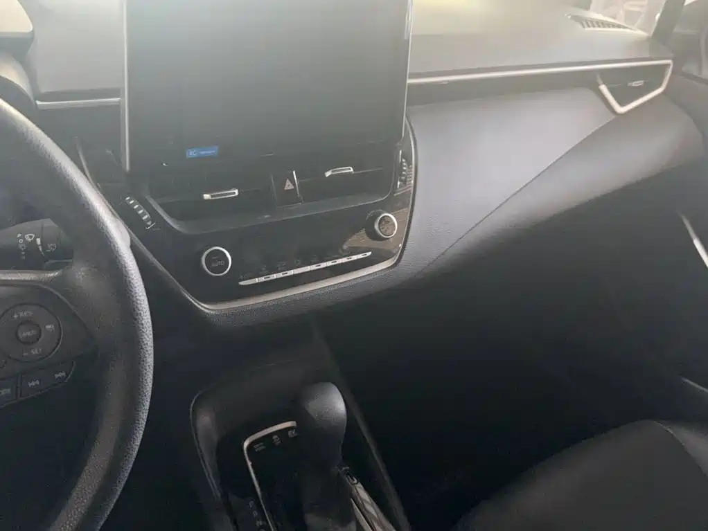 Toyota Corolla — миниатюра 6
