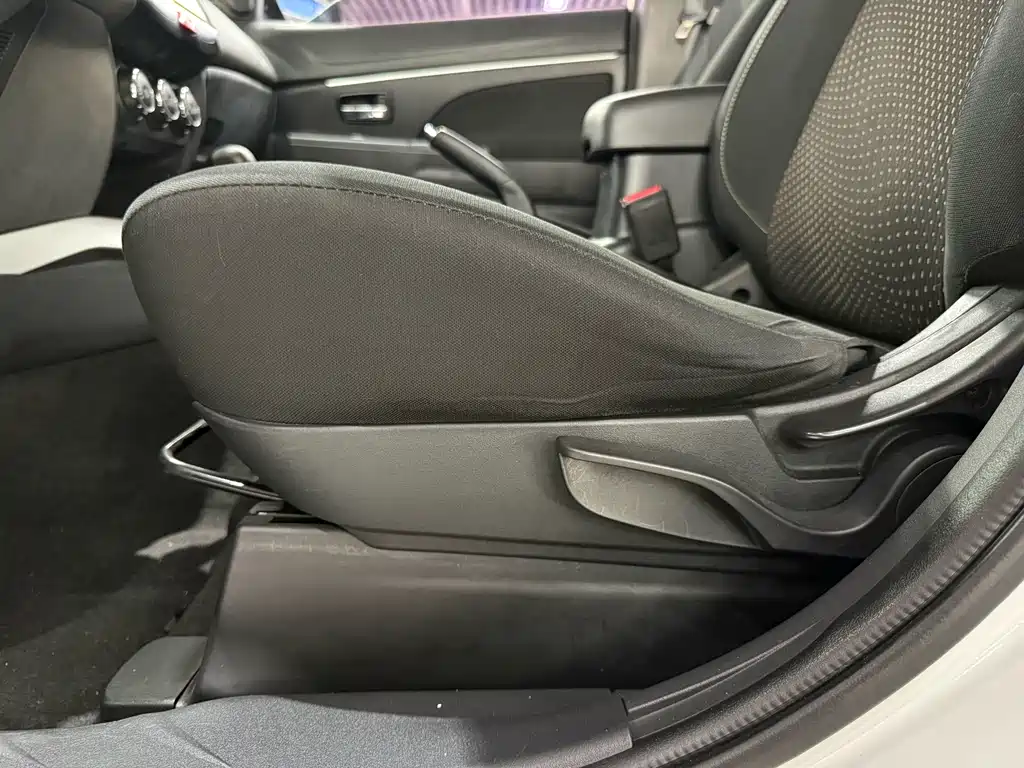 Mitsubishi ASX — миниатюра 16