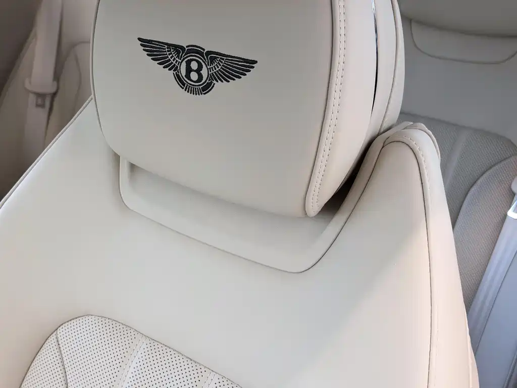 Bentley Continental PHEV 2026 GT
