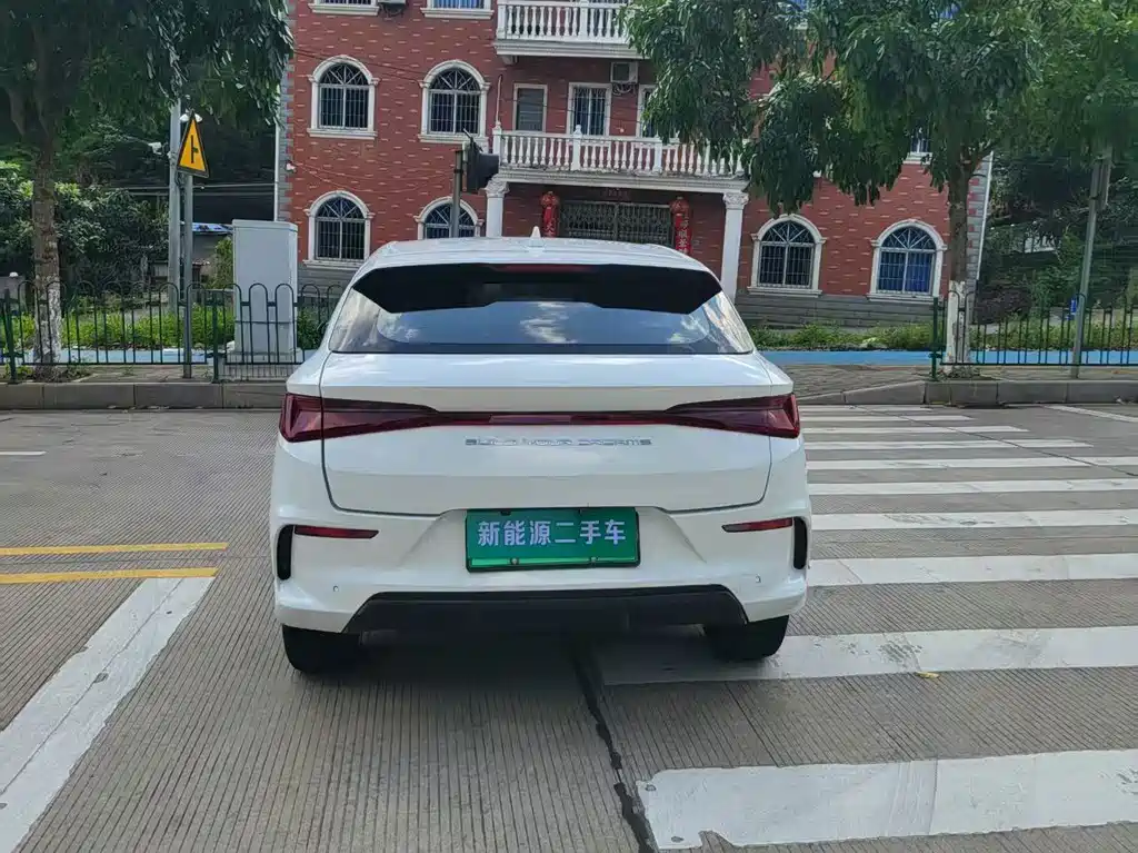 BYD e2 — миниатюра 10