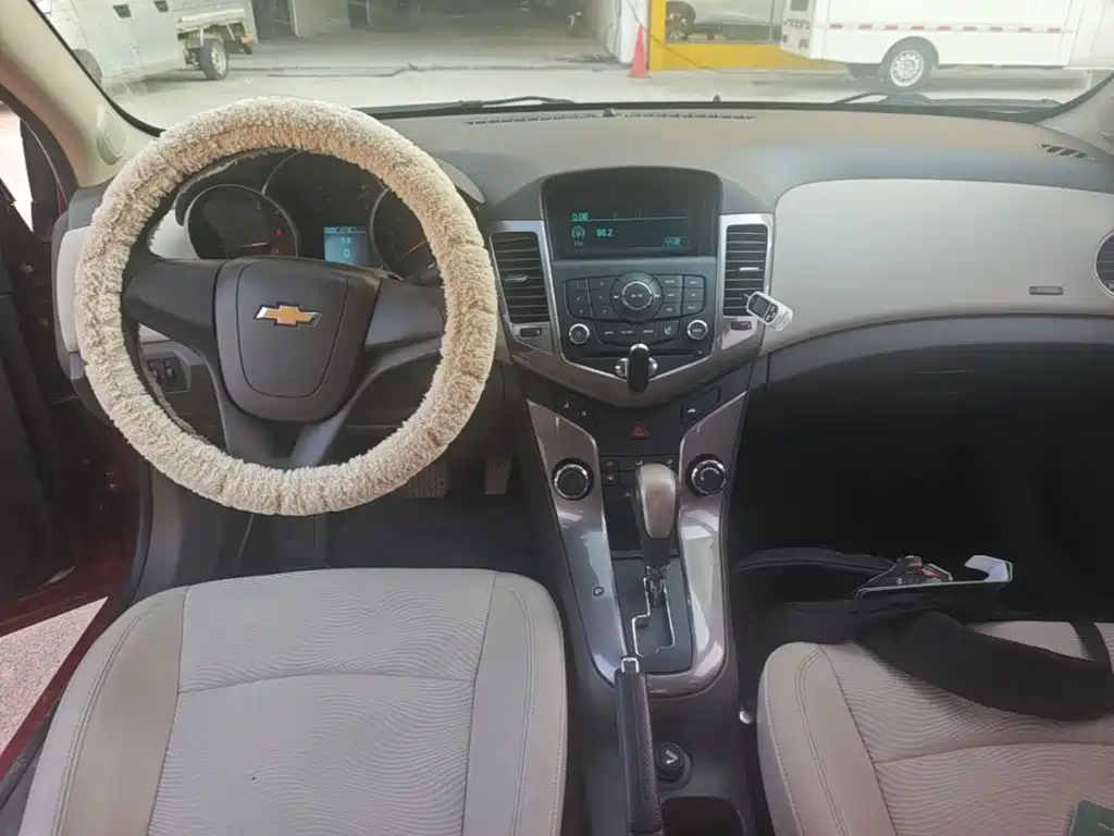 Chevrolet Cruze — миниатюра 10