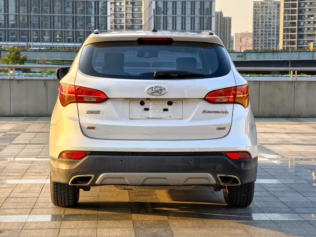 Hyundai Santa Fe — миниатюра 6