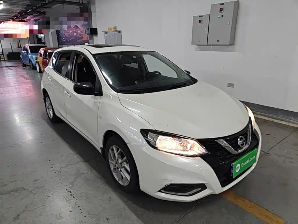 Nissan Tiida — миниатюра 4