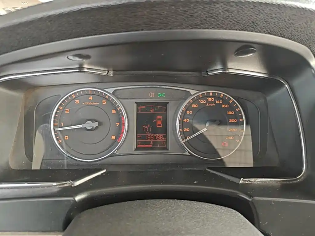 Geely Vision — миниатюра 12
