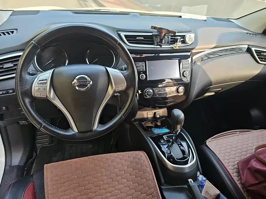 Nissan Qashqai — миниатюра 12