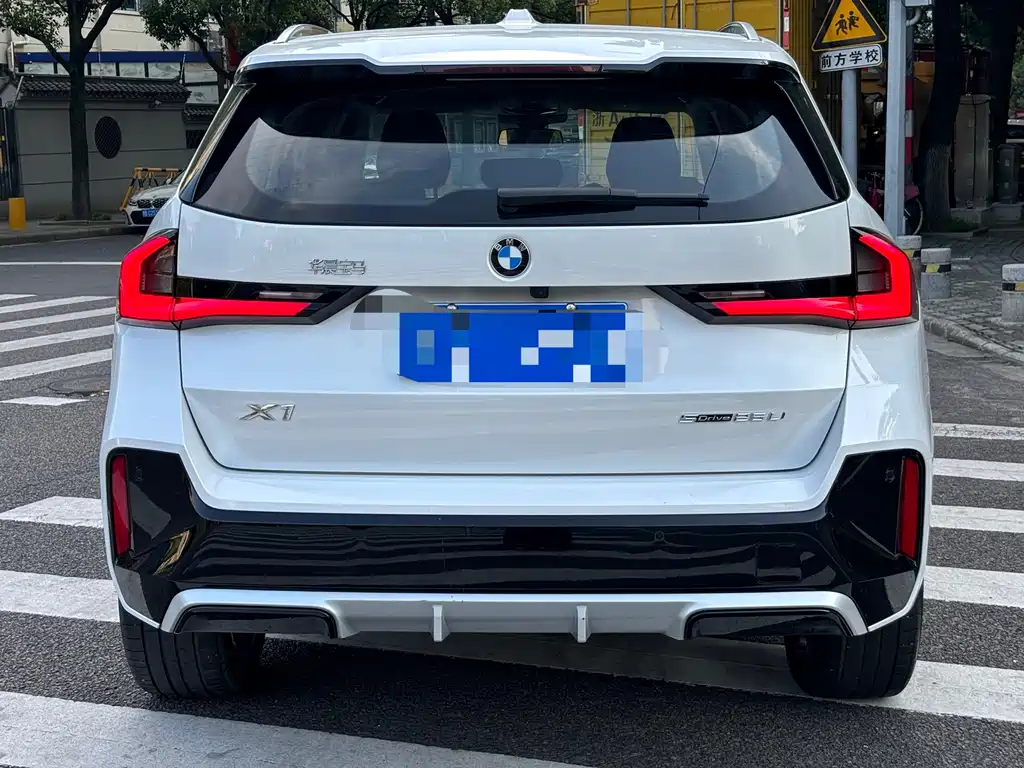 BMW X1 — миниатюра 17