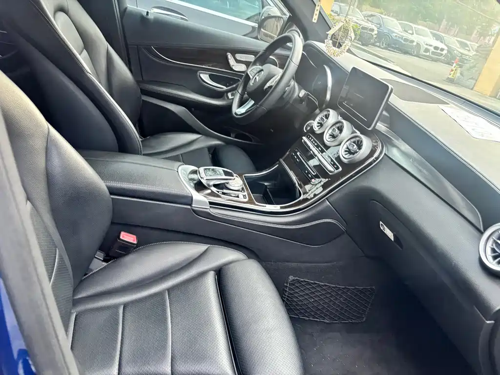 Mercedes-Benz GLC — миниатюра 9