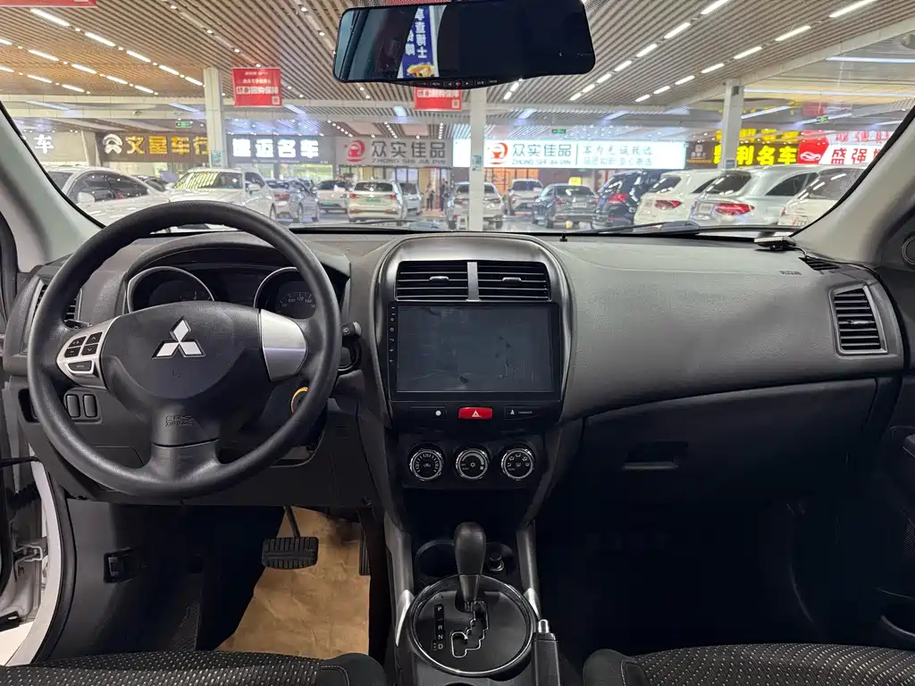 Mitsubishi ASX — миниатюра 8