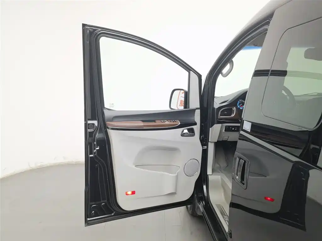 JIANGQI GROUP RUIFENG M5