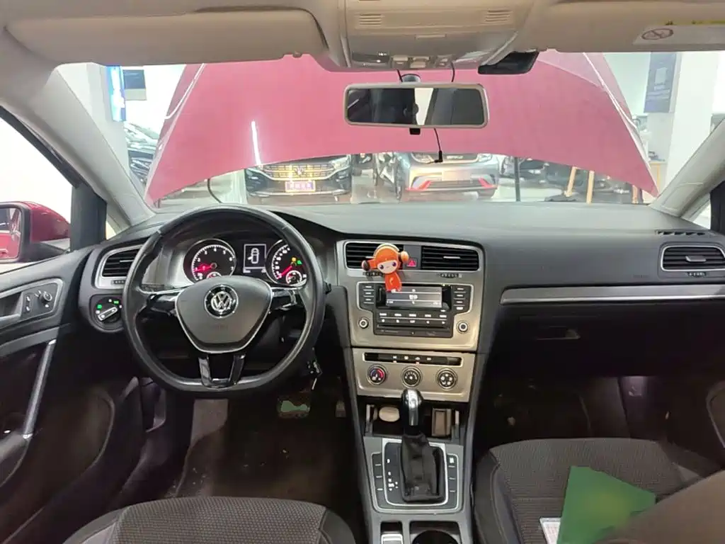 Volkswagen Golf — миниатюра 10
