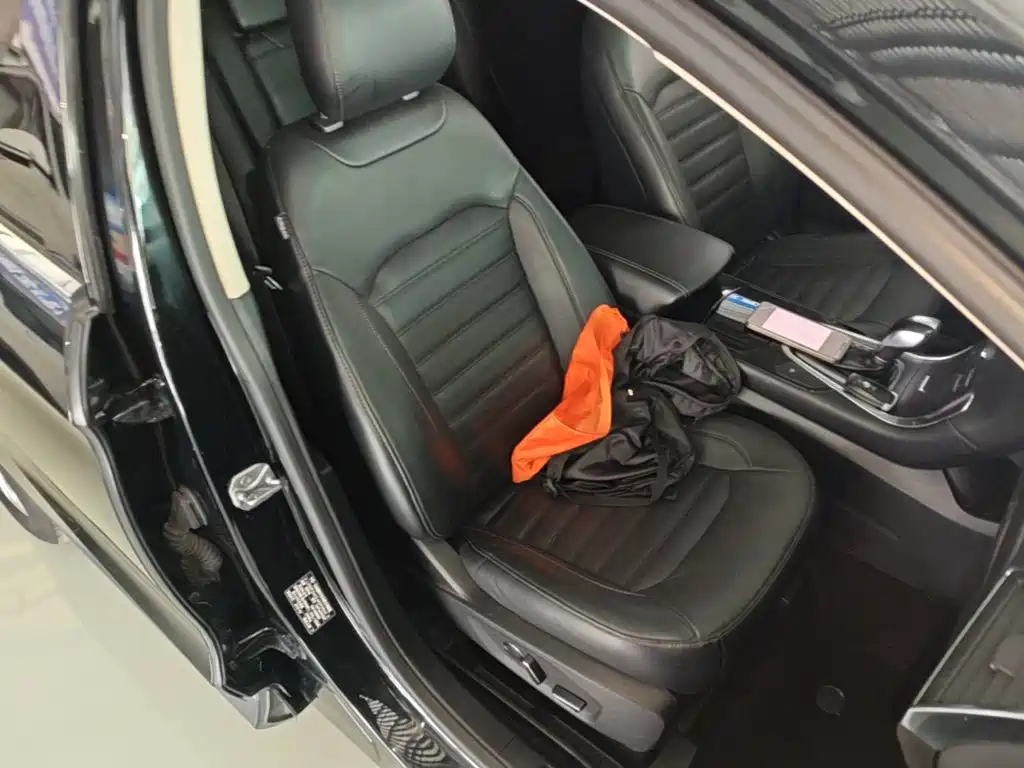 Ford Edge — миниатюра 25