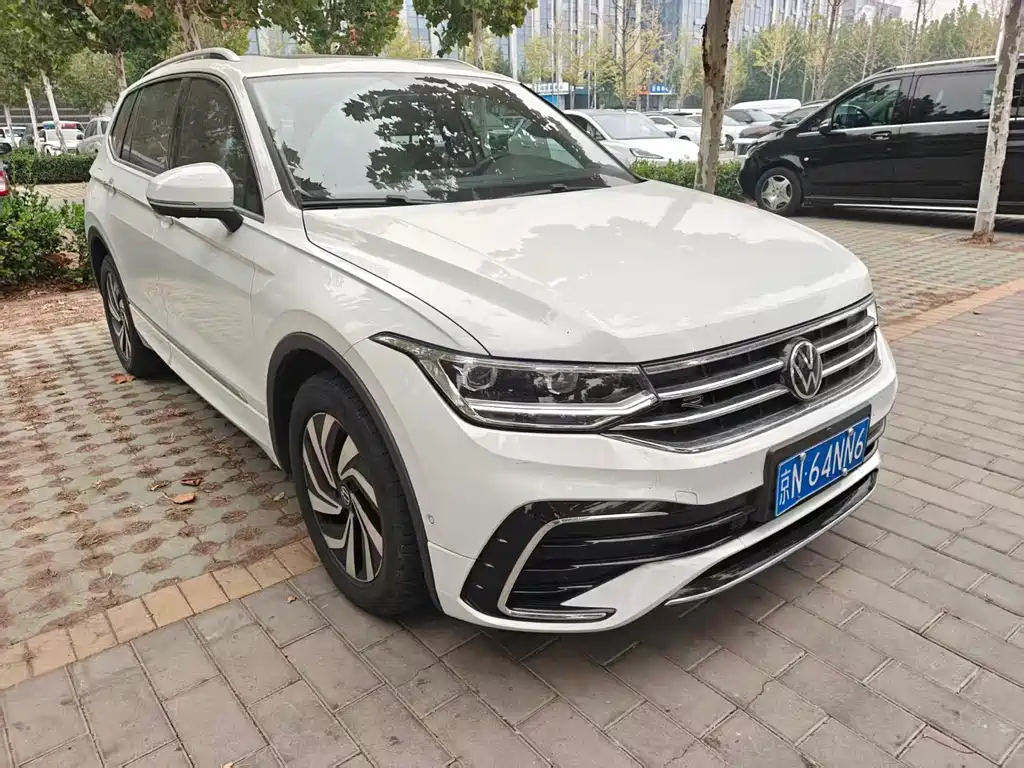 Volkswagen Tiguan L — миниатюра 8