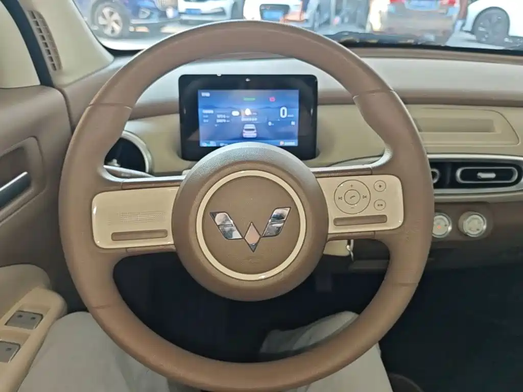 Wuling MINIEV — миниатюра 11