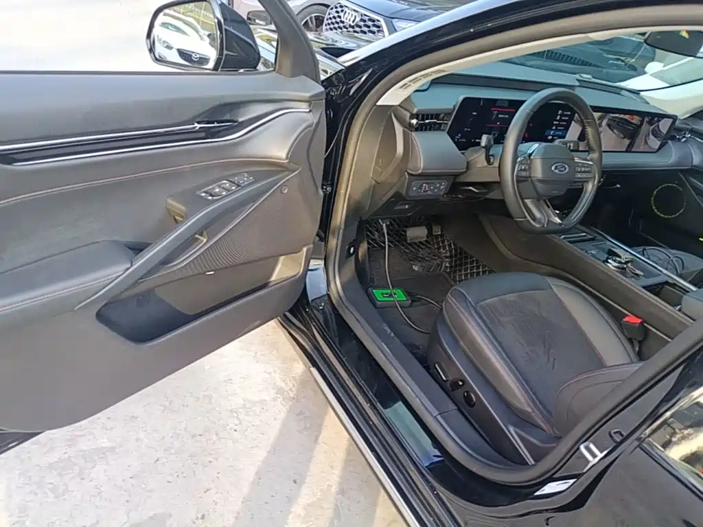 Ford Mondeo — миниатюра 16