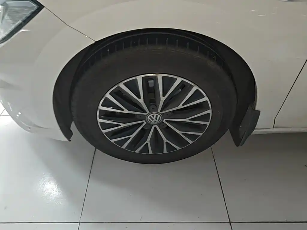 Volkswagen Sagitar — миниатюра 23