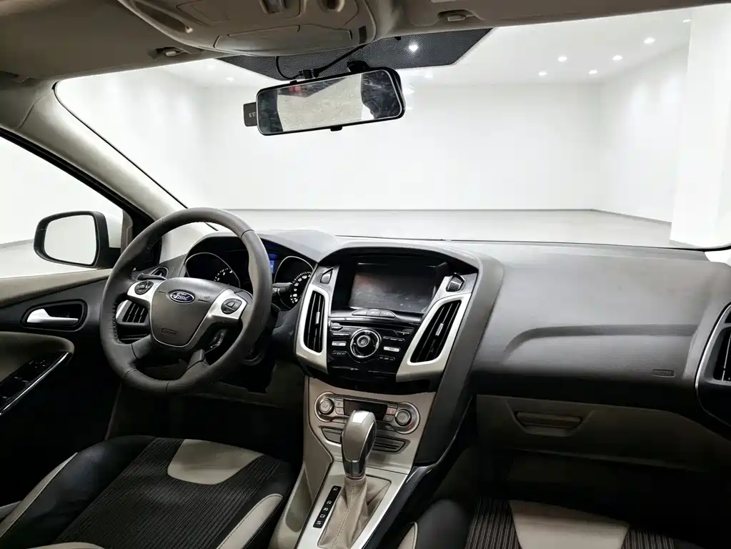 Ford Focus — миниатюра 9