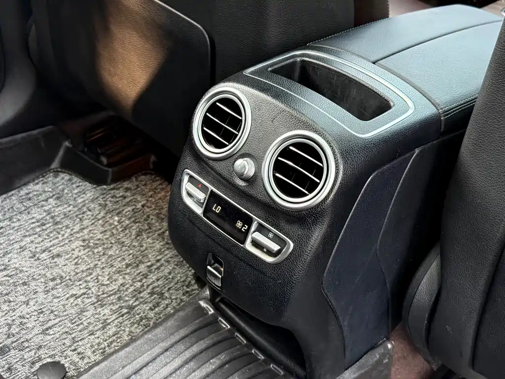 Mercedes-Benz GLC — миниатюра 16