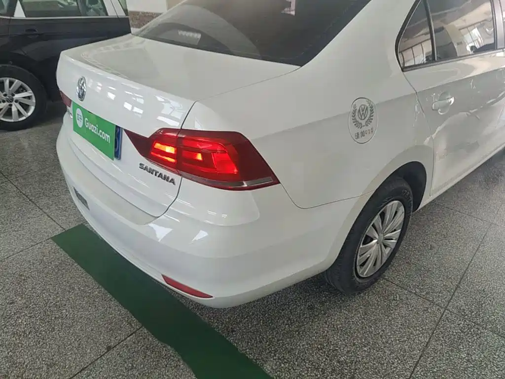 Volkswagen Santana — миниатюра 8