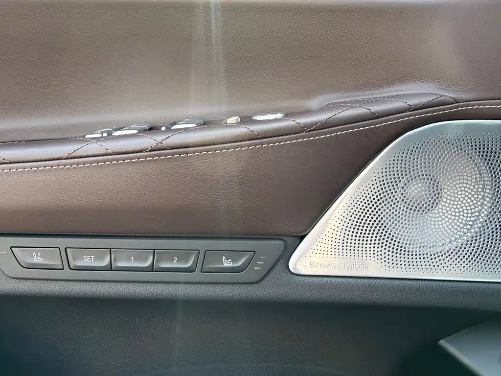 BMW 7 Series 7 2022 740Li Premium M Sport